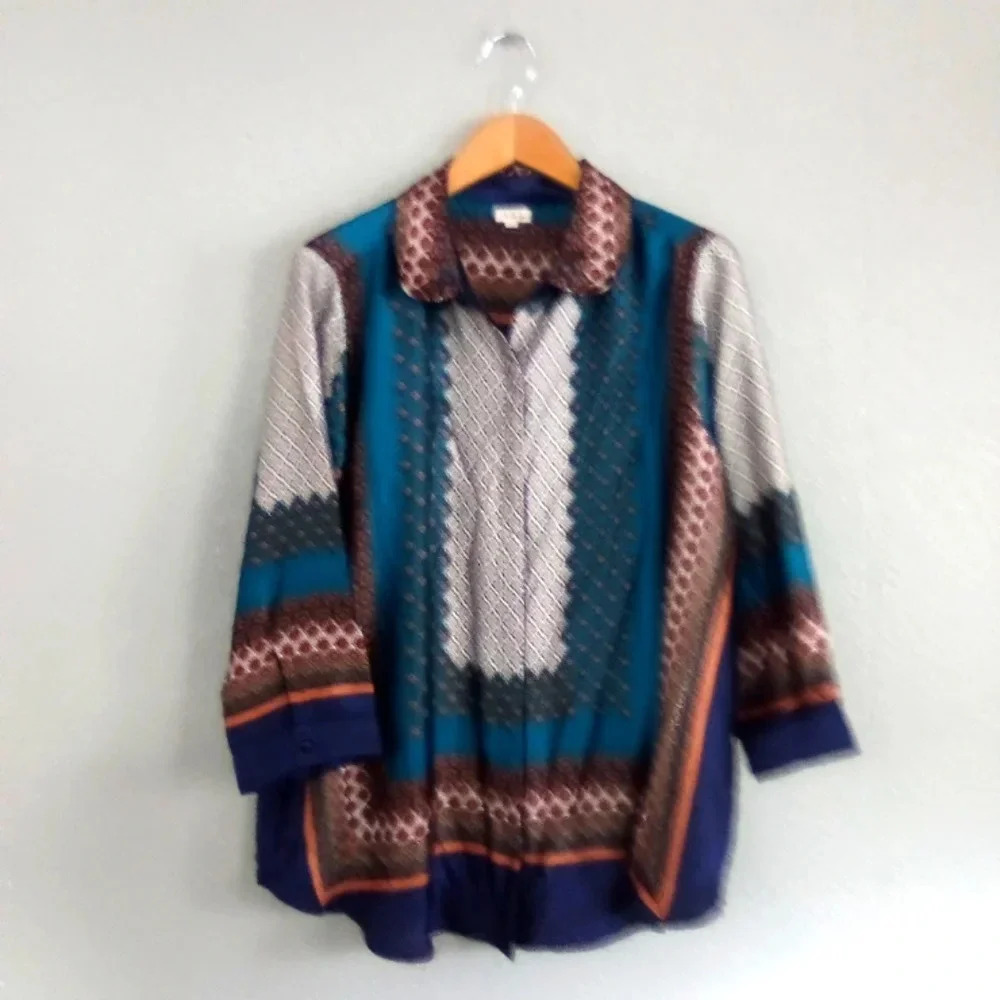 Antilia femme blouse size 1x ( bag I )